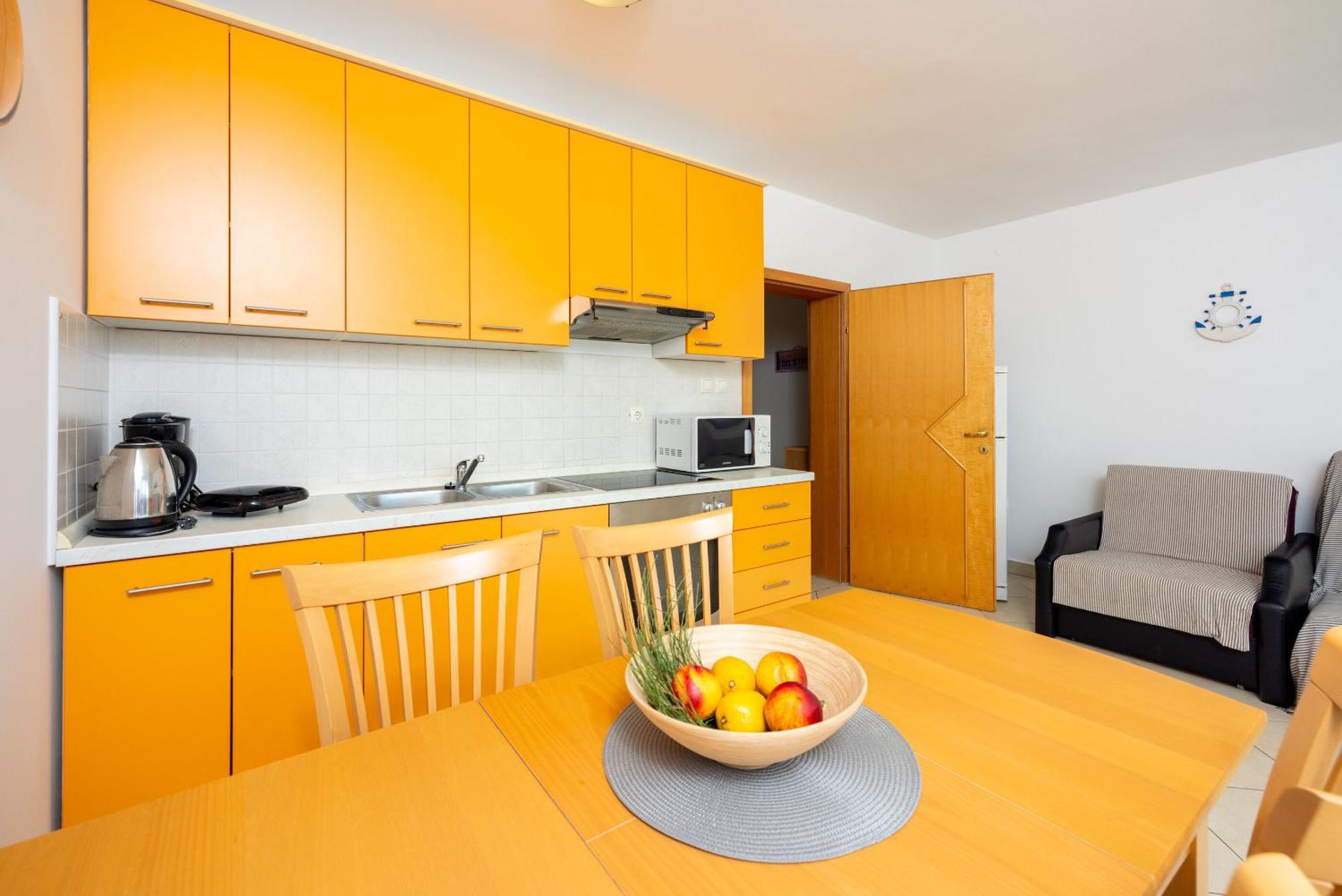 Apartments Petak Dramalj Extérieur photo